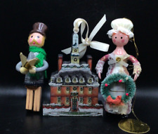 Vtg Williamsburg VA Wood Ornaments 1980 Sears lady & caroler Governor's palace picture
