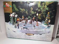 Vintage VILLAGE SQUARE Holiday Skaters Ice Skating Scene Mr Christmas Working picture