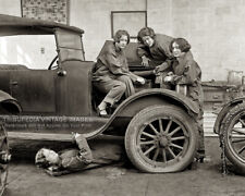 Vintage 1920s Photo - Four Lovely Female Mechanics Working on an Automobile picture