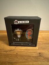 Funko 2017 HQ Grand Opening White Knight Freddy Pint Size Hero W/Pin Le 1000 picture