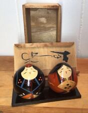 VTG.Ouchi Lacquerware Doll Pair,Emperor & Empress, 1.25” H., Stand,Orig.Wood Box picture