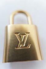 Lock & Key   LV  1 pieces   metal   Color matte gold number 315 picture