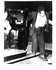 1959 Press Photo BRENDAN BEHAN Irish Playwright Dissipated Leaving London Taxi picture