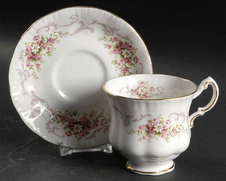Paragon by Appointment To Her Majesty The Queen Rose Bouquet Tea Cup & Saucer