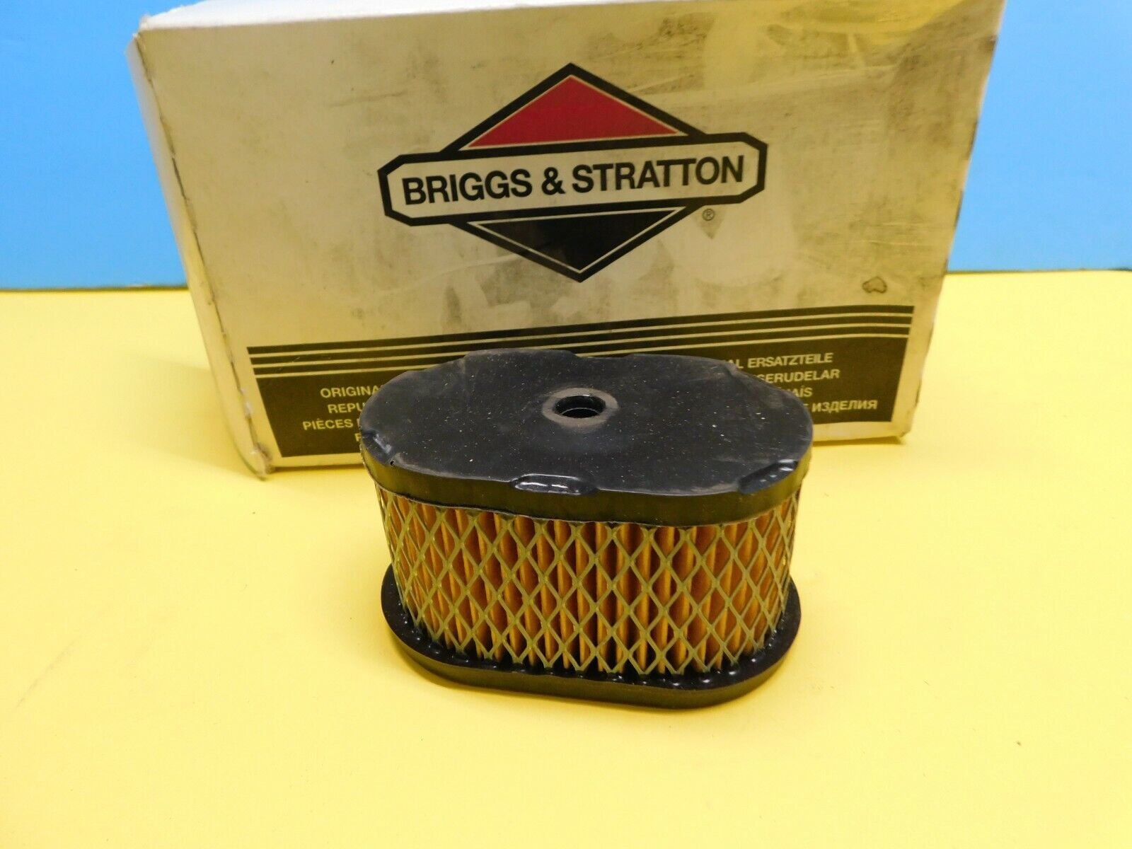 NEW OEM Briggs & Stratton Air Filter 497725 5HP Quantum OHV Engine 