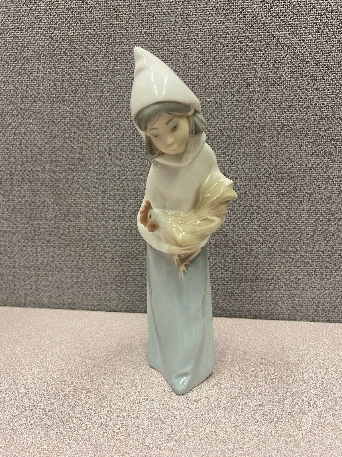 LLADRO SHEPHERD GIRL  W /ROOSTER FIGURINE #4677 RETIRED GREAT FOR COLLECTOR