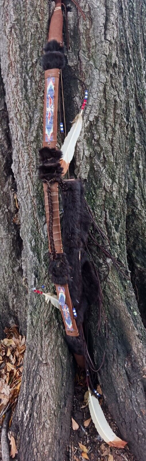 **AWESOME VINTAGE NATIVE AMERICAN  BOW AND ARROW QUIVER HANDMADE HTF  **