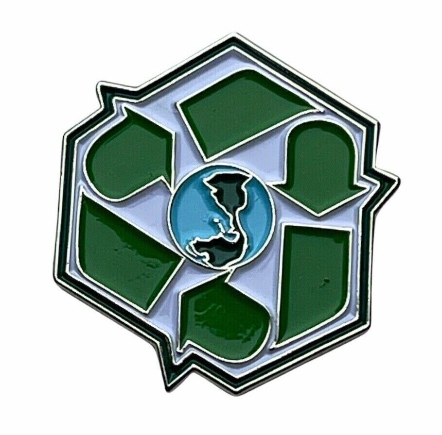Go Green Recycle World 1 inch Pin AVA0282 F6D7A