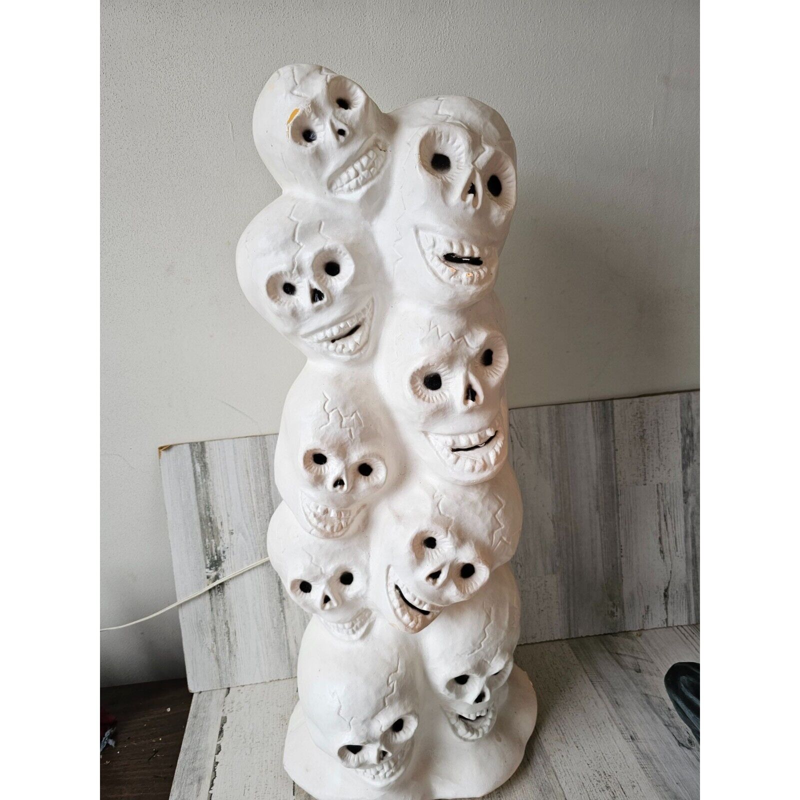ipl Skeleton totem pole blow mold Halloween one prop decor as is
