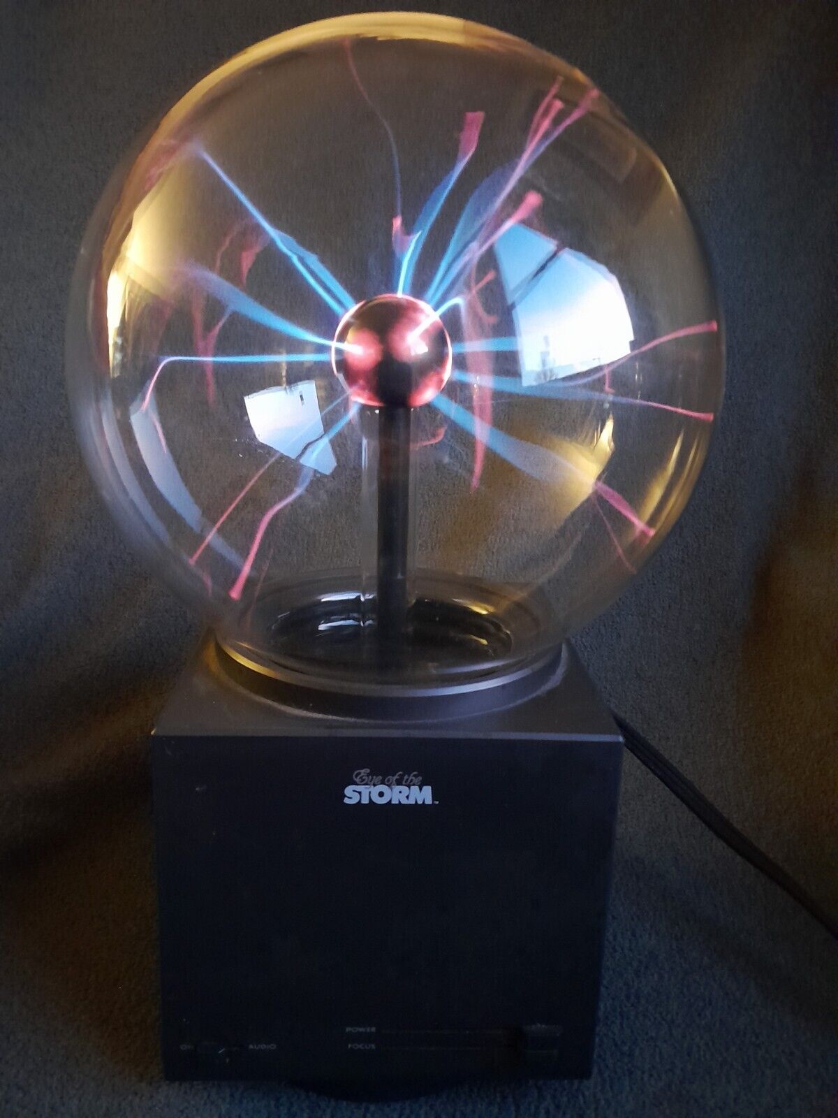 Eye of the Storm PLASMA Lightning Globe 1987 Tesla Rabbit Static Ball Lamp E6000