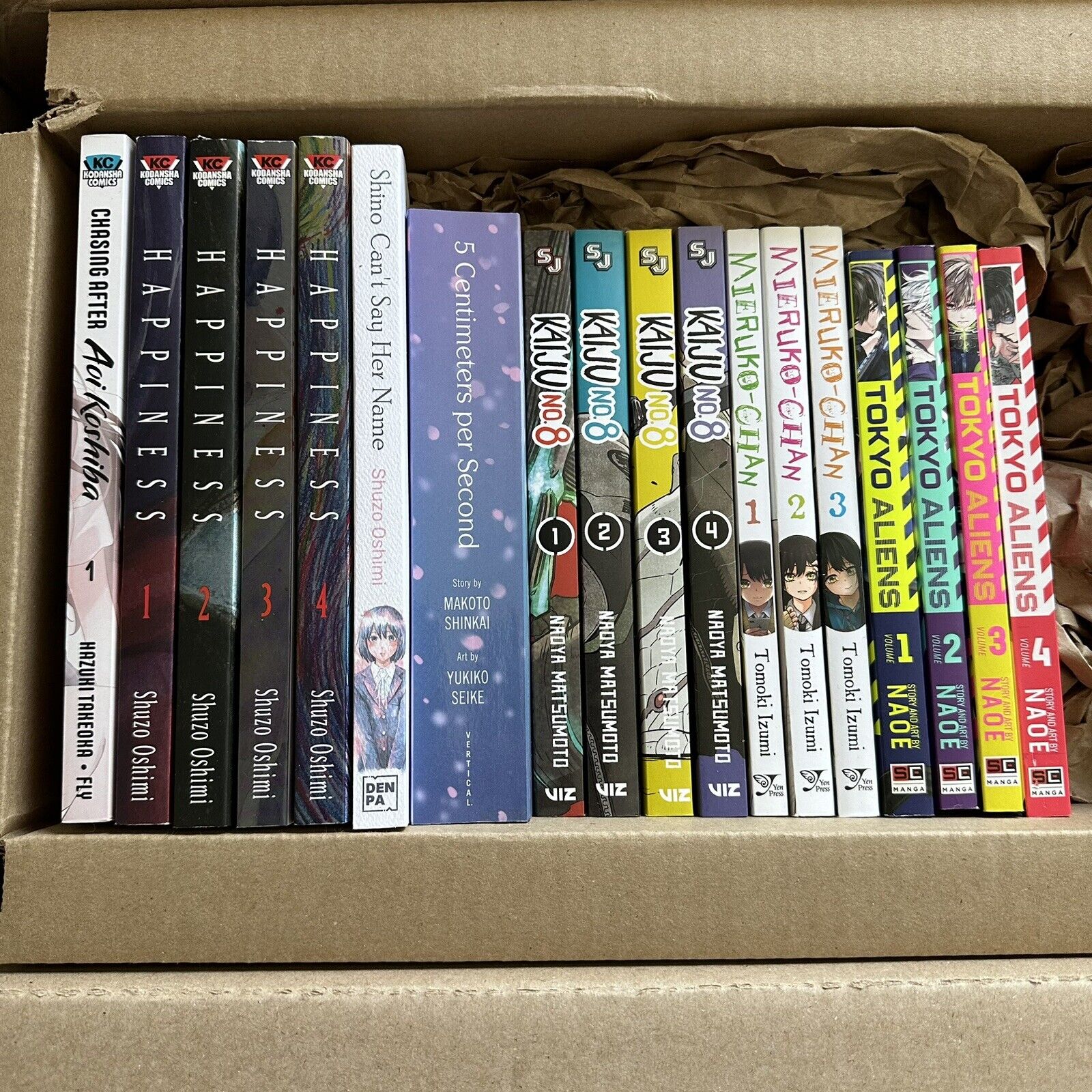 Assorted Manga Lot (18 Volumes) [Happiness, Kaiju No. 8, Mieruko-chan + More]