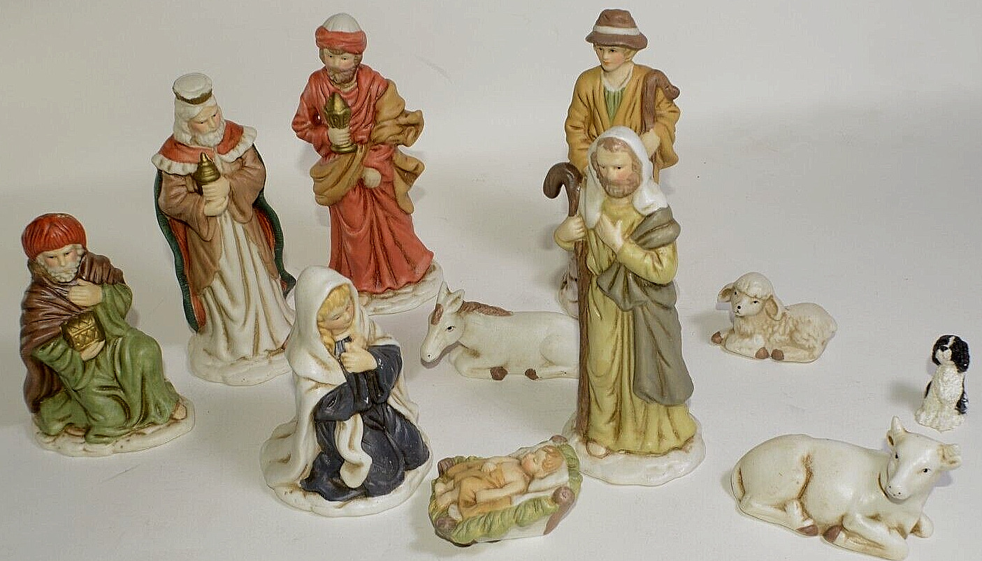 Vintage 11 Piece Nativity Set ( 11 Figurines )