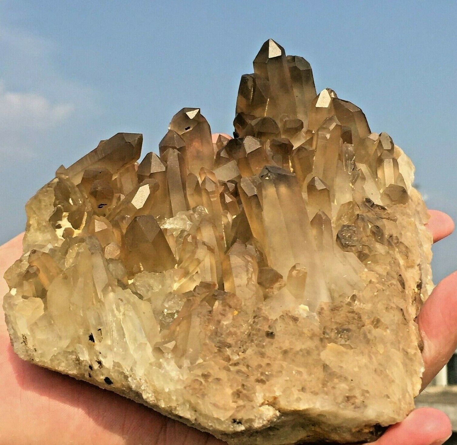 1040g Natural Tea Coloured Quartz Crystal Cluster Mineral Specimen Healing