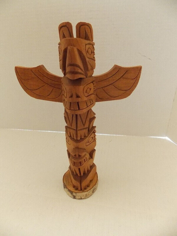 Vintage E.Thompson Tillicum Village Northwest Totem carving 10 3/4\