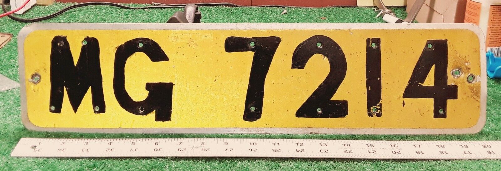INTL - MALAWI - Early 1970s GOVT VEHICLE license plate - tough type