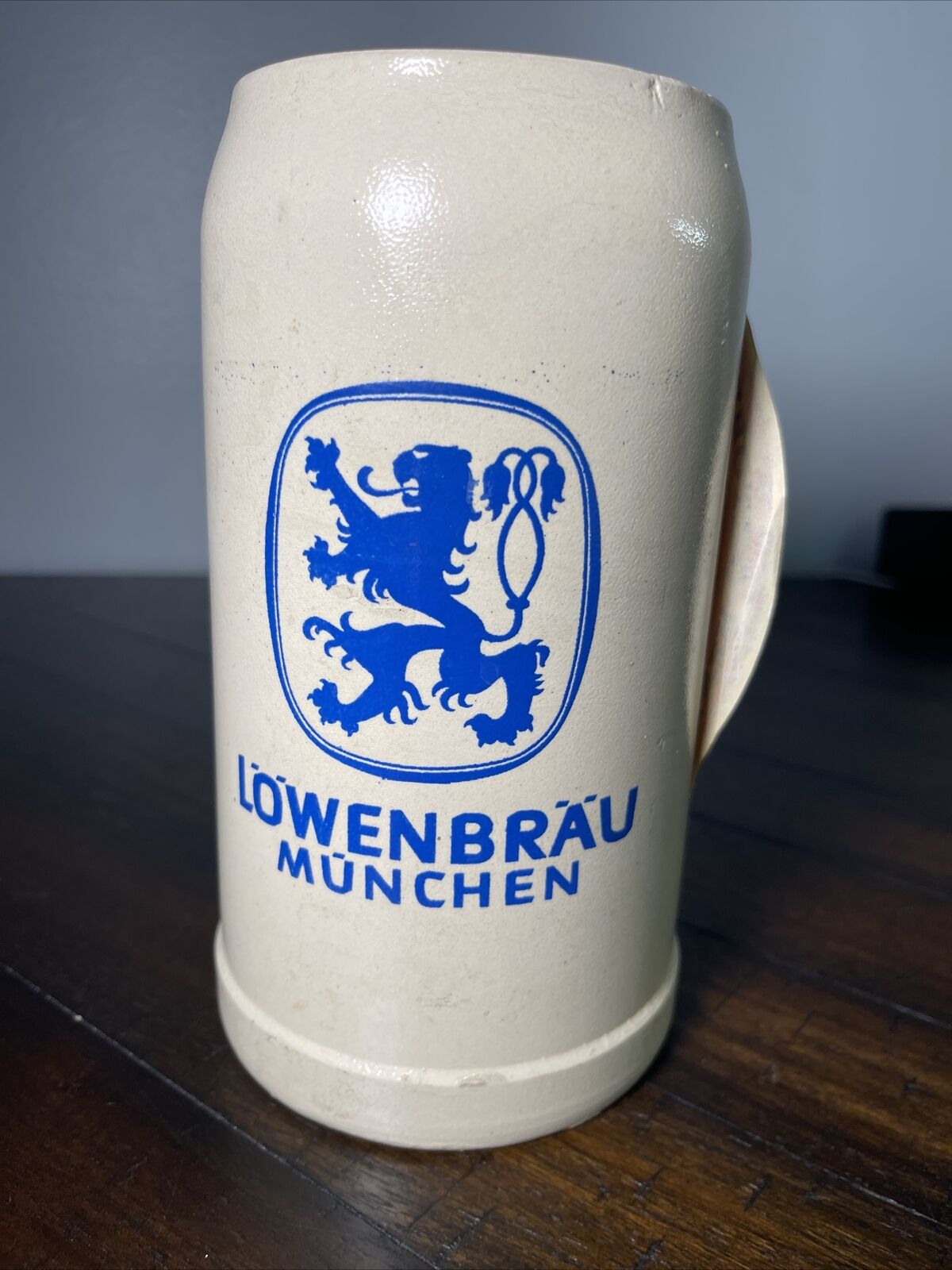 Vintage German Lowenbrau Munchen Brewery Beer Stein