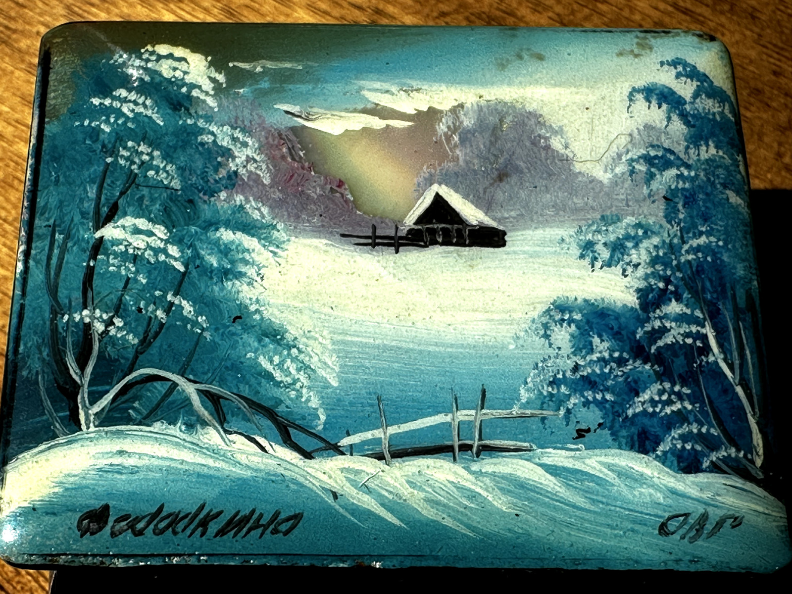 Fedoskino Hand-painted Russian Lacquer Box, mother of pearl inlay, winter scene