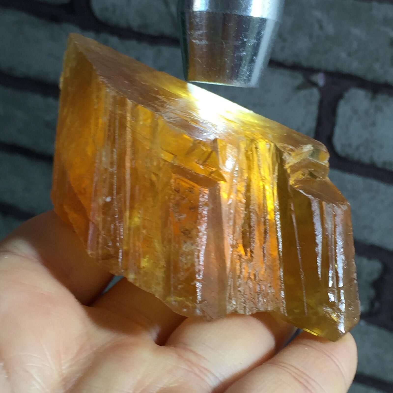 New Find Rare Amber Calcite Phosphorescent Mineral Specimen 181g b273