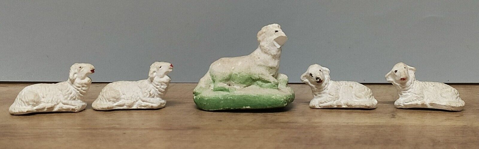 Vintage Chalkware Plaster Nativity Sheep Lambs Set Of 5 **As-Is**