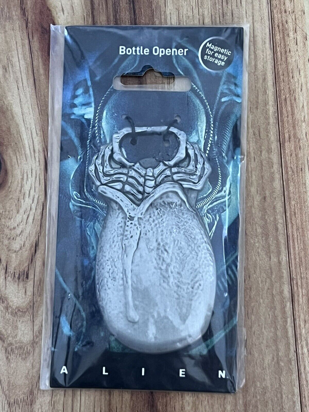 Official Alien Bottle Opener Facehugger 40th Anniversary Edition Magnetic New