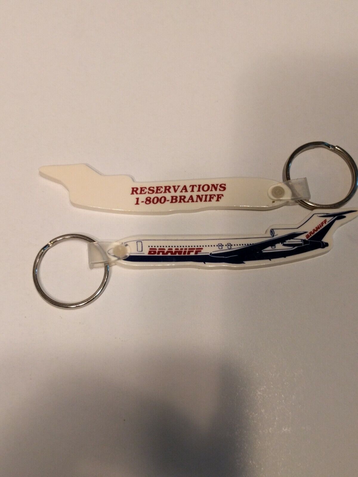 2X Braniff International Airlines KeyChain Collectible USA 1970 American Plane