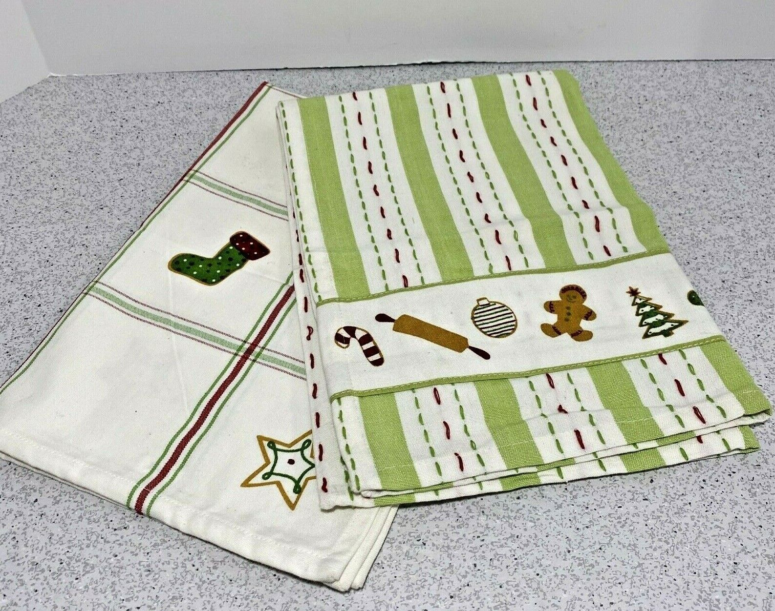 TAG Christmas Holiday Theme Tea Towels Set of 2 Natural Green & Red Hostess Gift