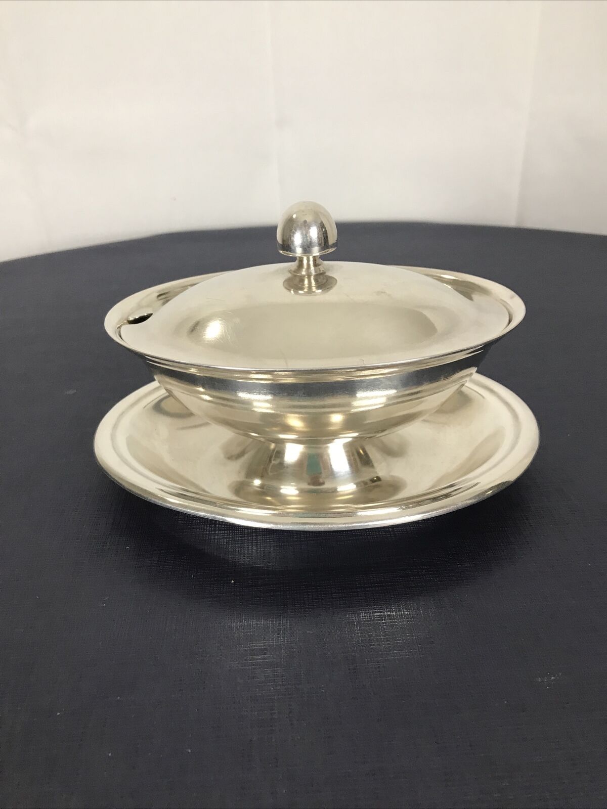 WWII USN 1930s-40s Reed & Barton Silver Plated Gravy Dish Lid Tureen Navy 3610