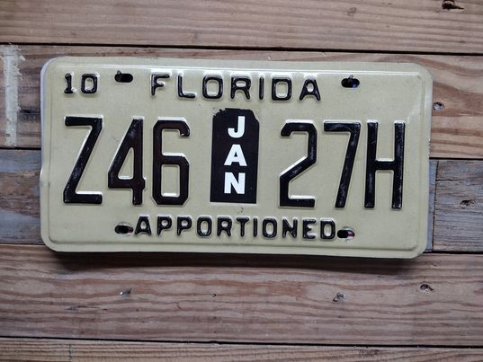 2010 Florida Apportioned license plate tag Z46 27H