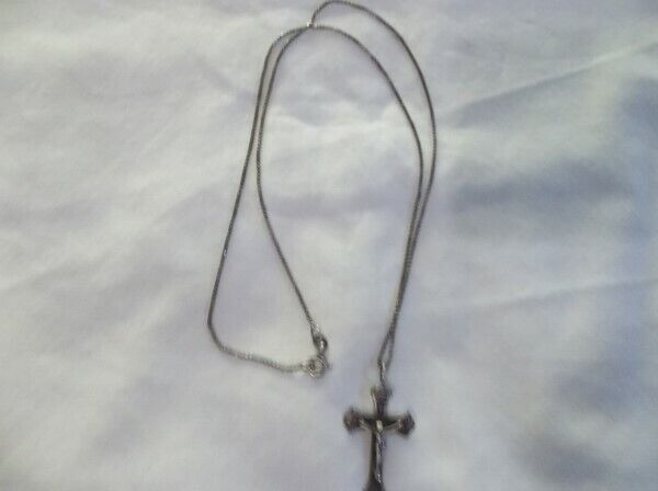 Antique Looking Silver Colored Cross With Jesus On The Cross