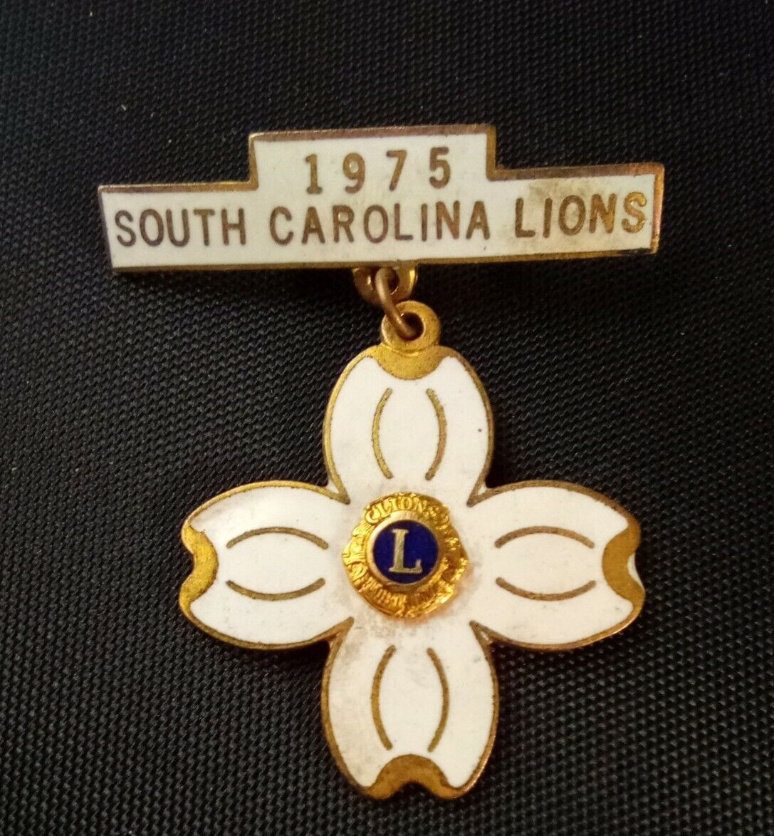 Lions Club Pin 1975 South Carolina Lions Dogwood