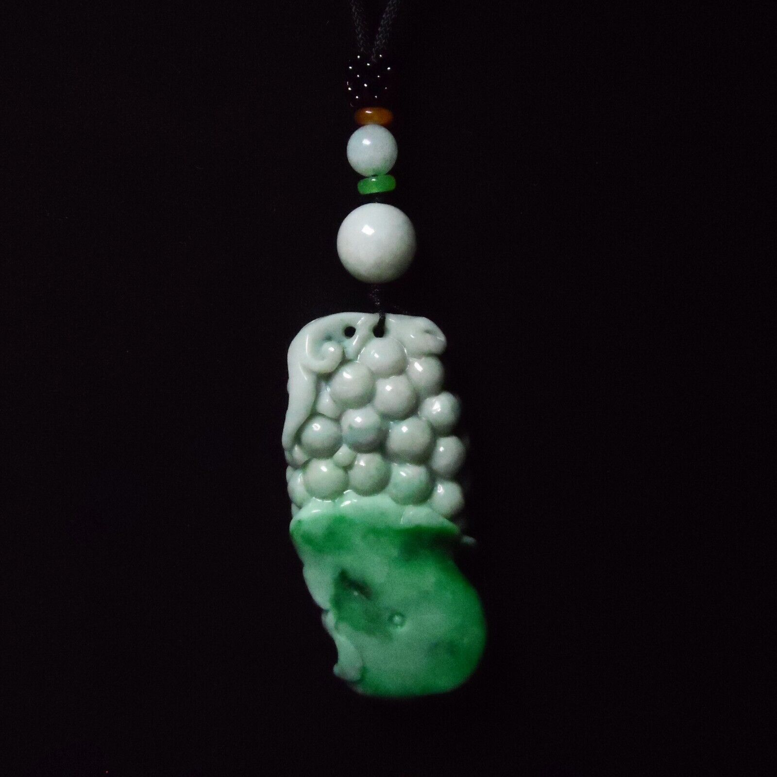 Beautifully Certified Natural Green Jadeite Jade Pendant-Grapes-P93