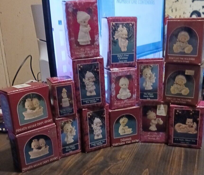Precious Moments Lot Of 15 Collection In Boxes