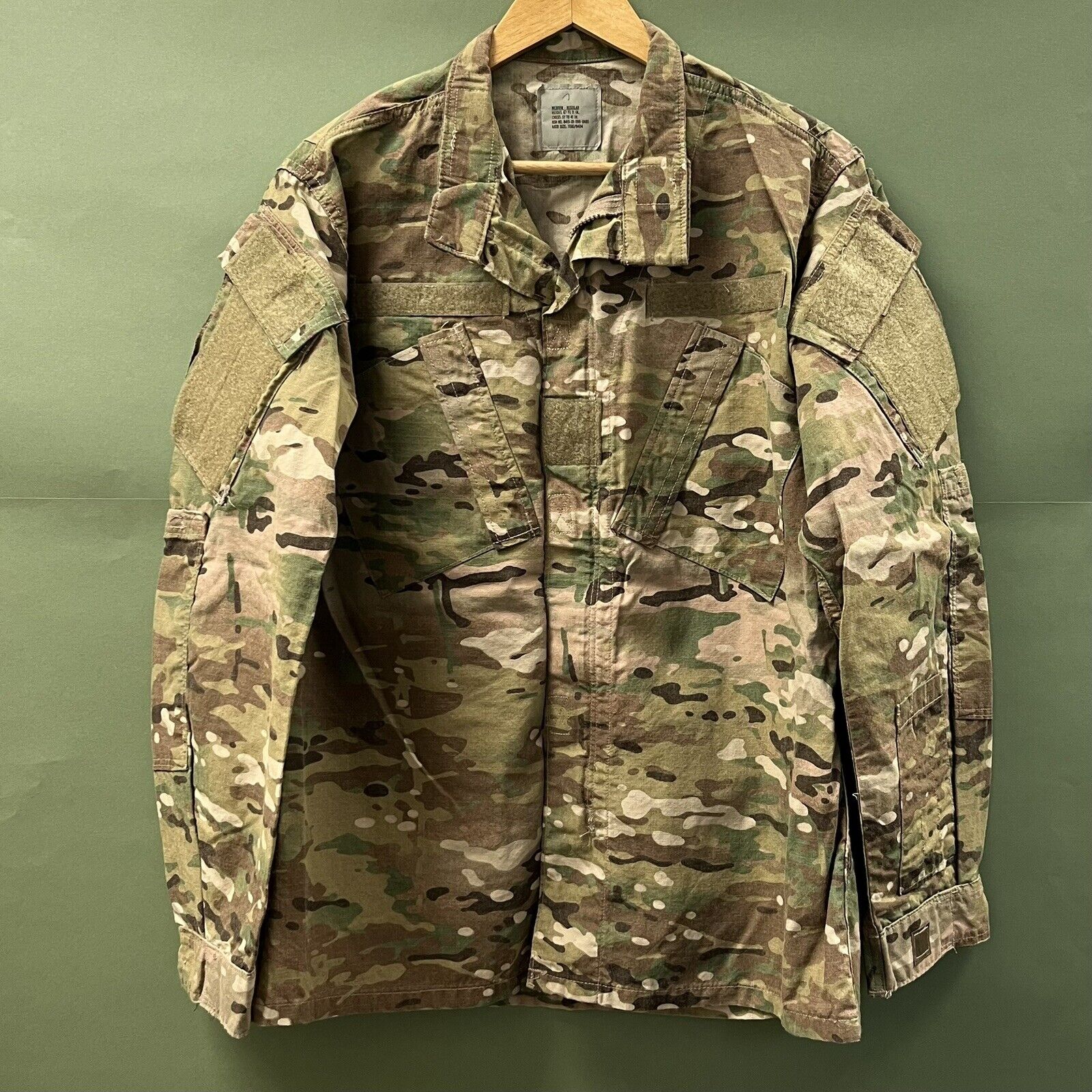 Fire Resistant Army Combat Uniform (FRACU) Coat, Multicam, Medium Regular, NEW