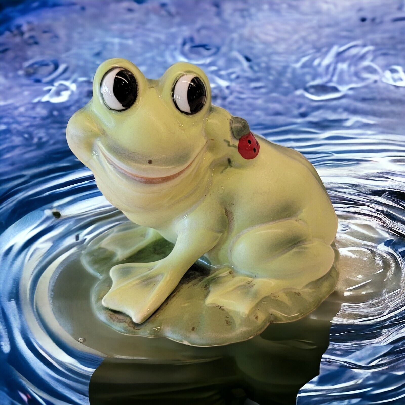 Vtg Josef Origionals Anthropomorphic Frog Figurine Japan Lilly Pad MINT