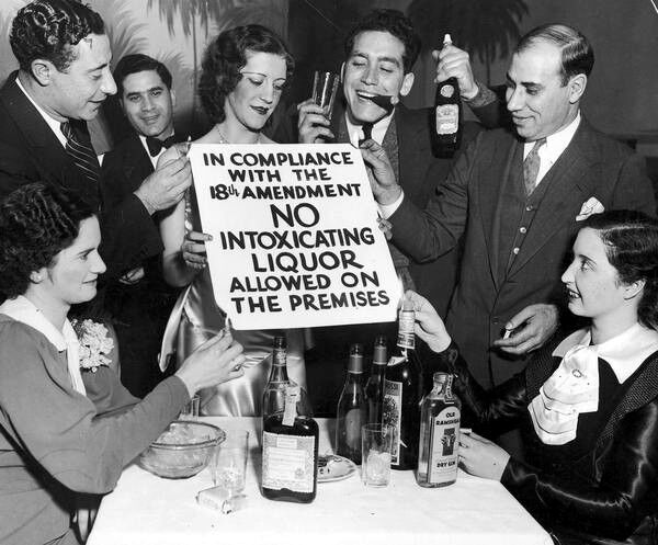 Liquor Prohibition 18th amendment Speakeasy Temperance Depression Vintage photo 