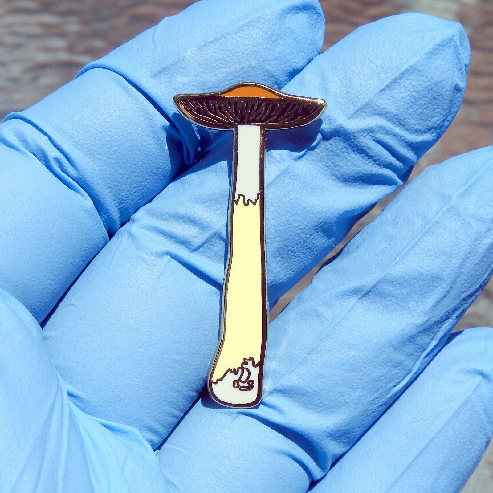 Magic Mushroom psilocybe cubensis lapel hat pin