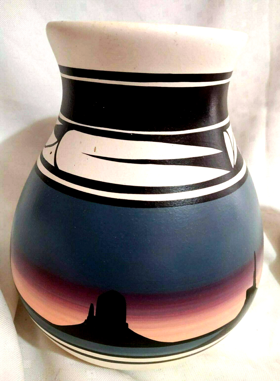 Signed Art Cedar Mesa Pottery Vase James Benally Navajo Southwest Utah 9.5\