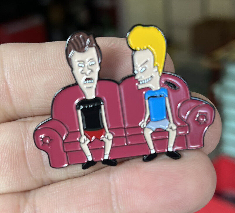 Beavis And Butthead enamel pin Retro 90s MTV Mike Judge Couch Hat Lapel Bag Huhu