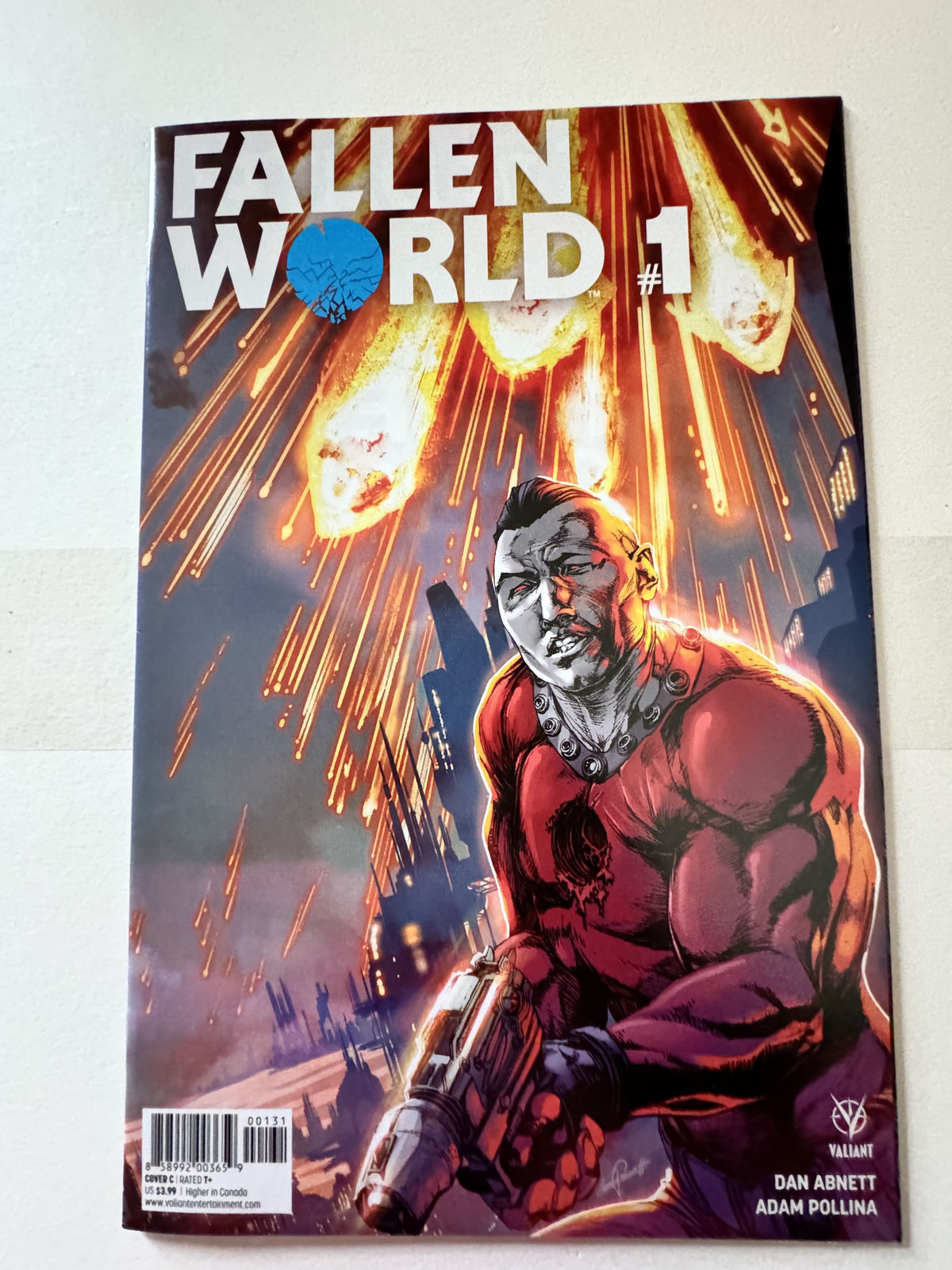 Fallen World #1 DOUBLE Cover Comic Unread Never Opened 1st Print Brand New