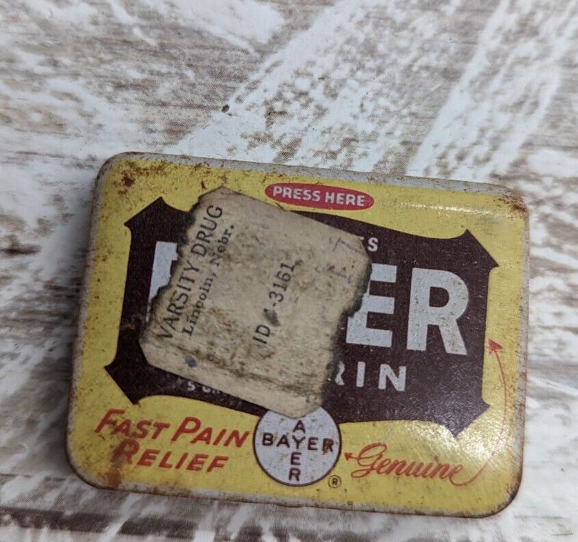 Vintage Bayer Tablets of Asprin Tin. Vintage Tin.