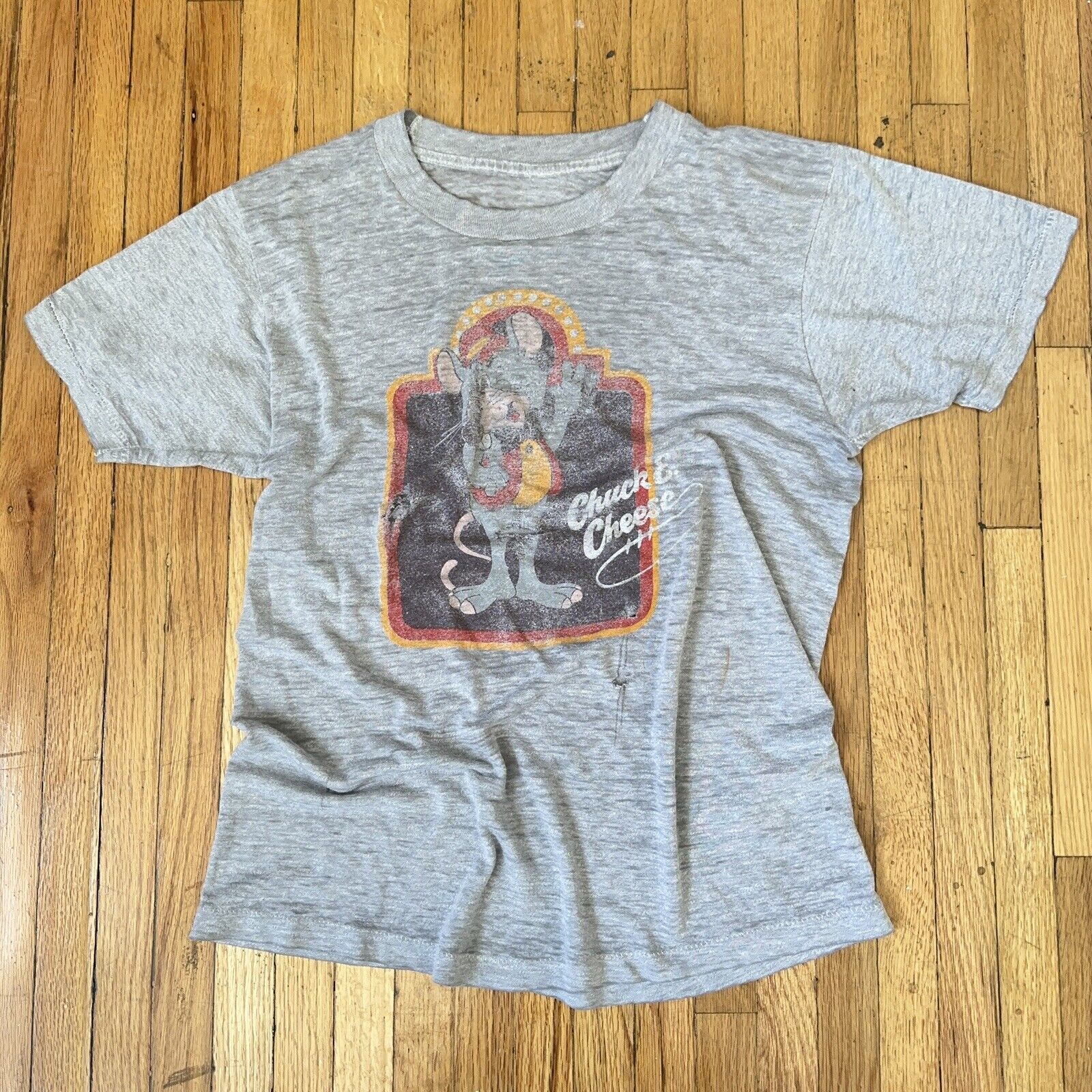 RARE 1980s Chuck E Cheese Single Stitch Grey Tee Shirt