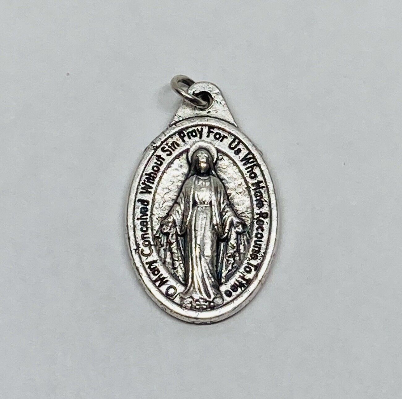Vintage 1970s Mary Concieved Without Sin Pray For Us Pendant Medal Italy Made 18