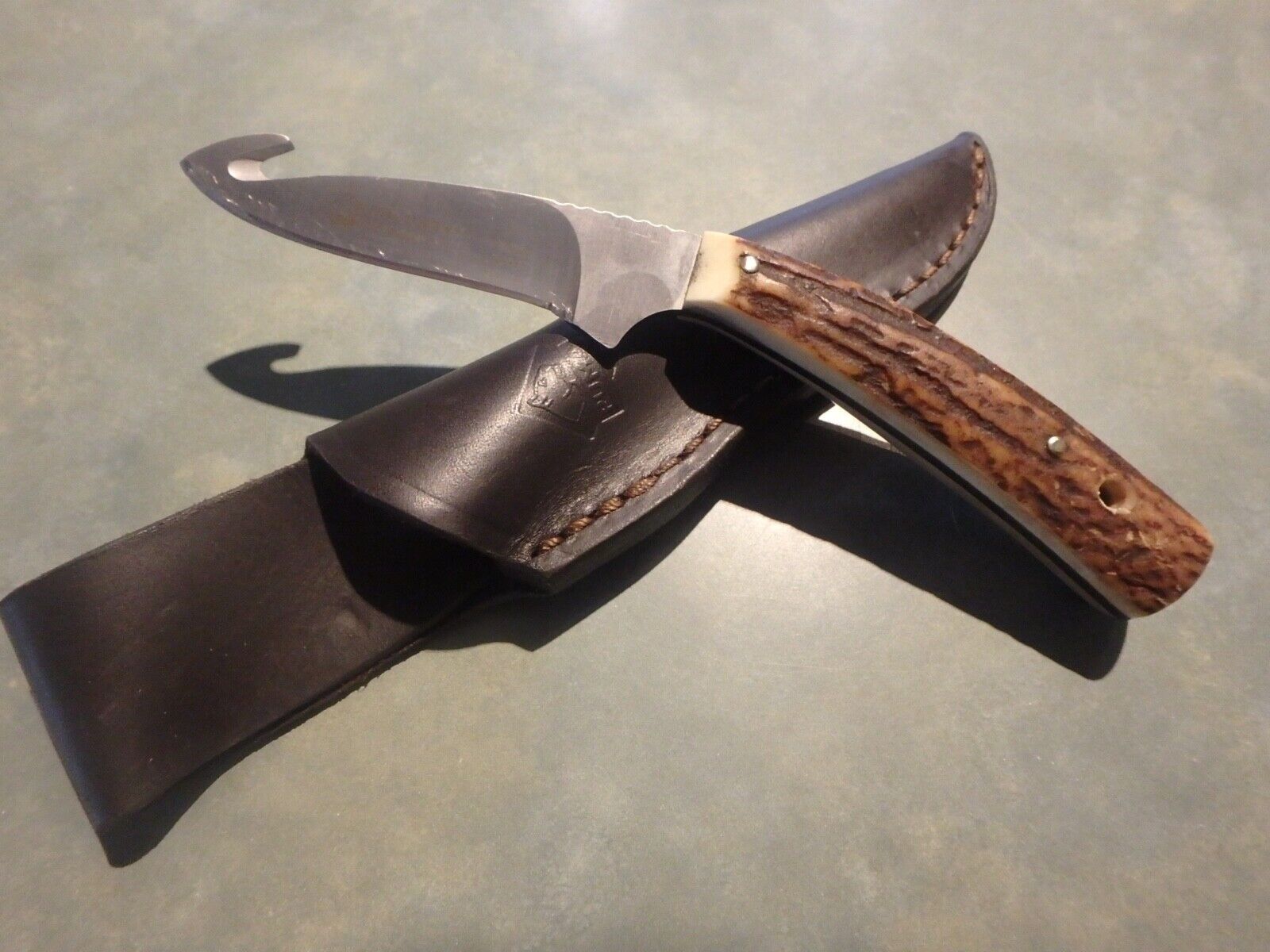 Rare Puma Pro Hunter knife with gut hook.