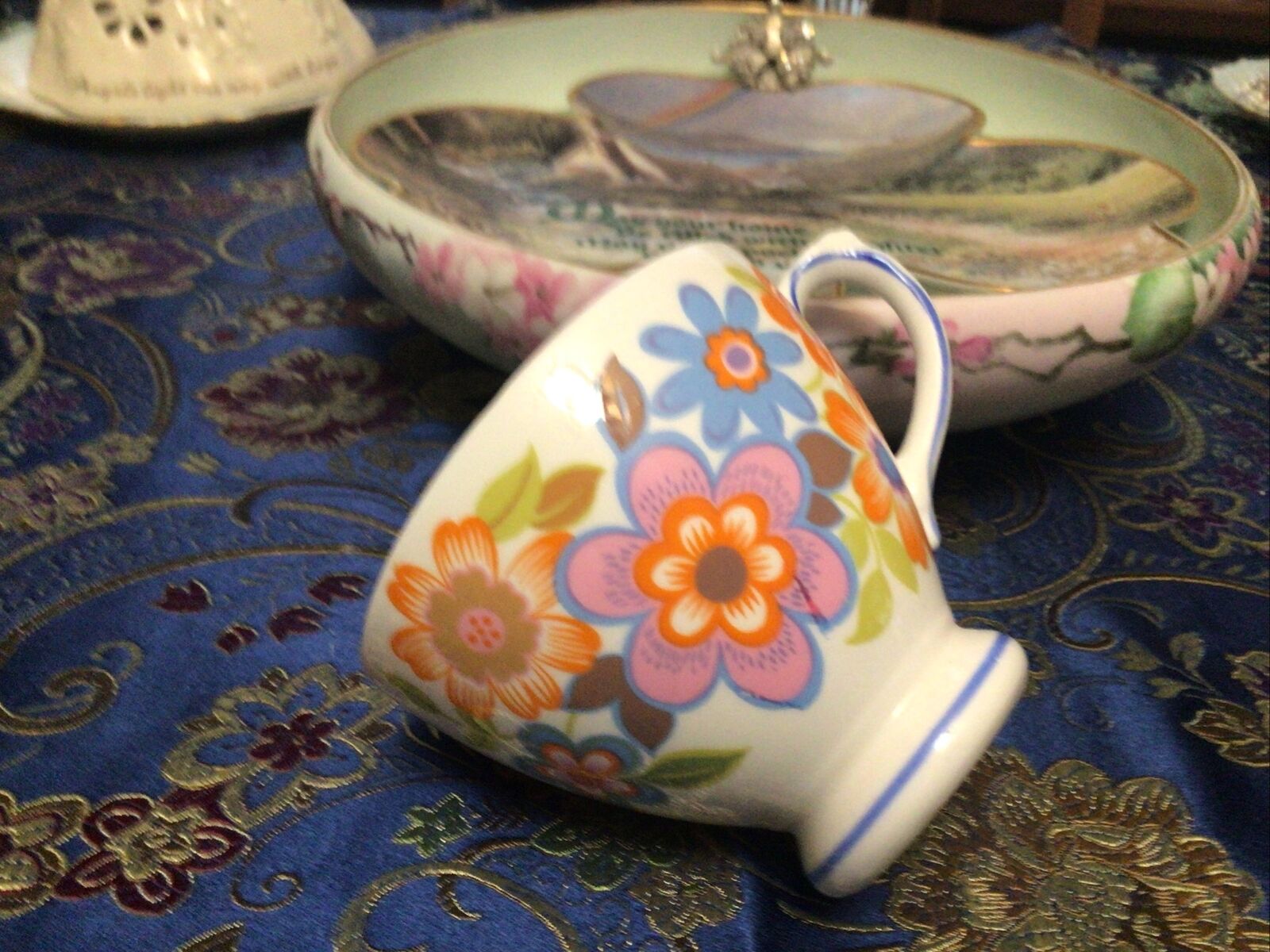 Ant/Vtg/Collectible Royal Sutherland Fine Bone China Cup   - Flower power style