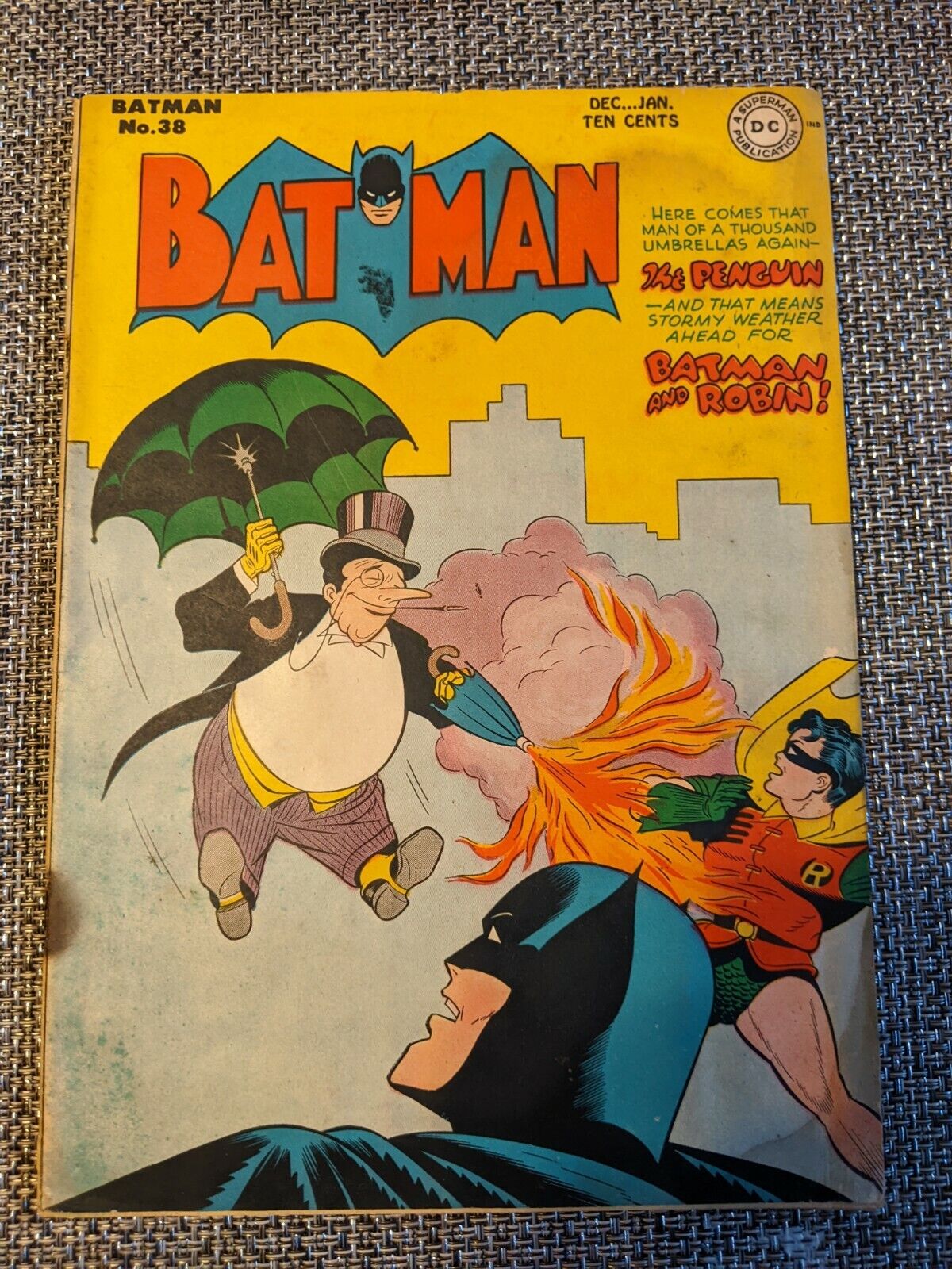 Batman #38~Dec/Jan 1946~10 Cent~Batman,Robin & Penguin~COMPLETE~RARE DC COMIC