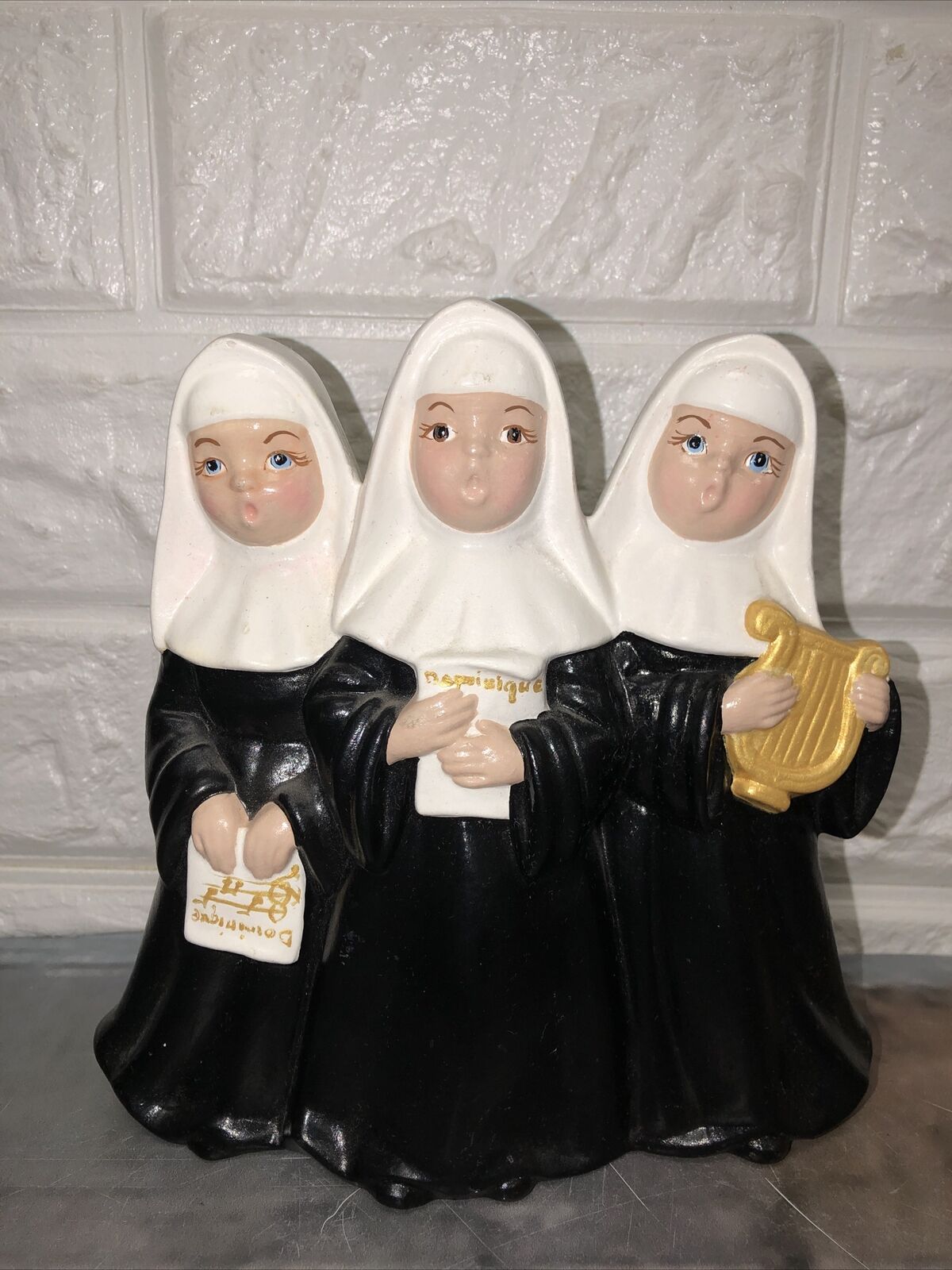 Vintage Three Singing Musical Nuns 6.75” Music Box Made In Japan