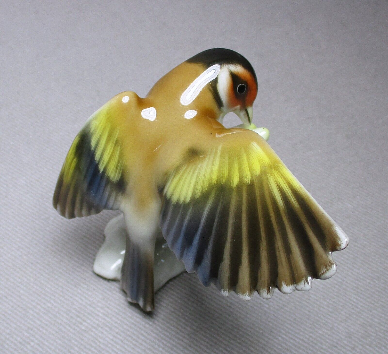 Vintage Hutschenreuther Porcelain Goldfinch Bird Figurine, Germany
