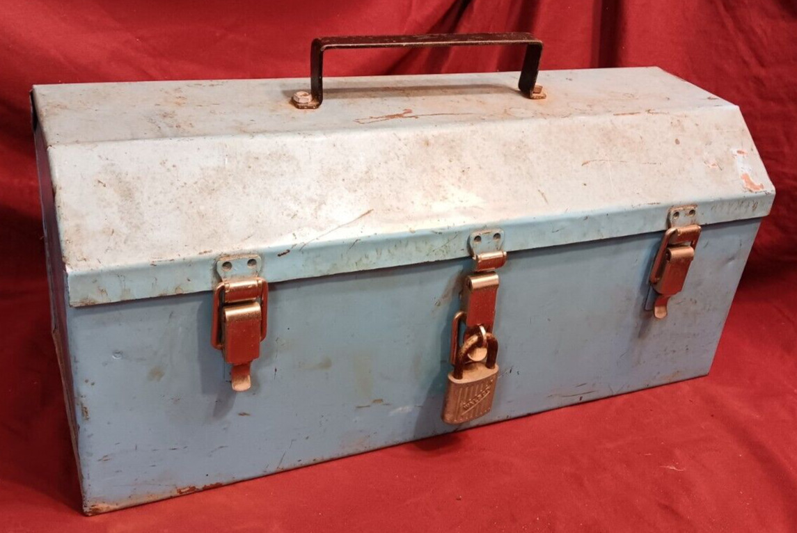 Vintage 20 x 8 Heavy Duty Blue Metal Removable Tray Tool Box