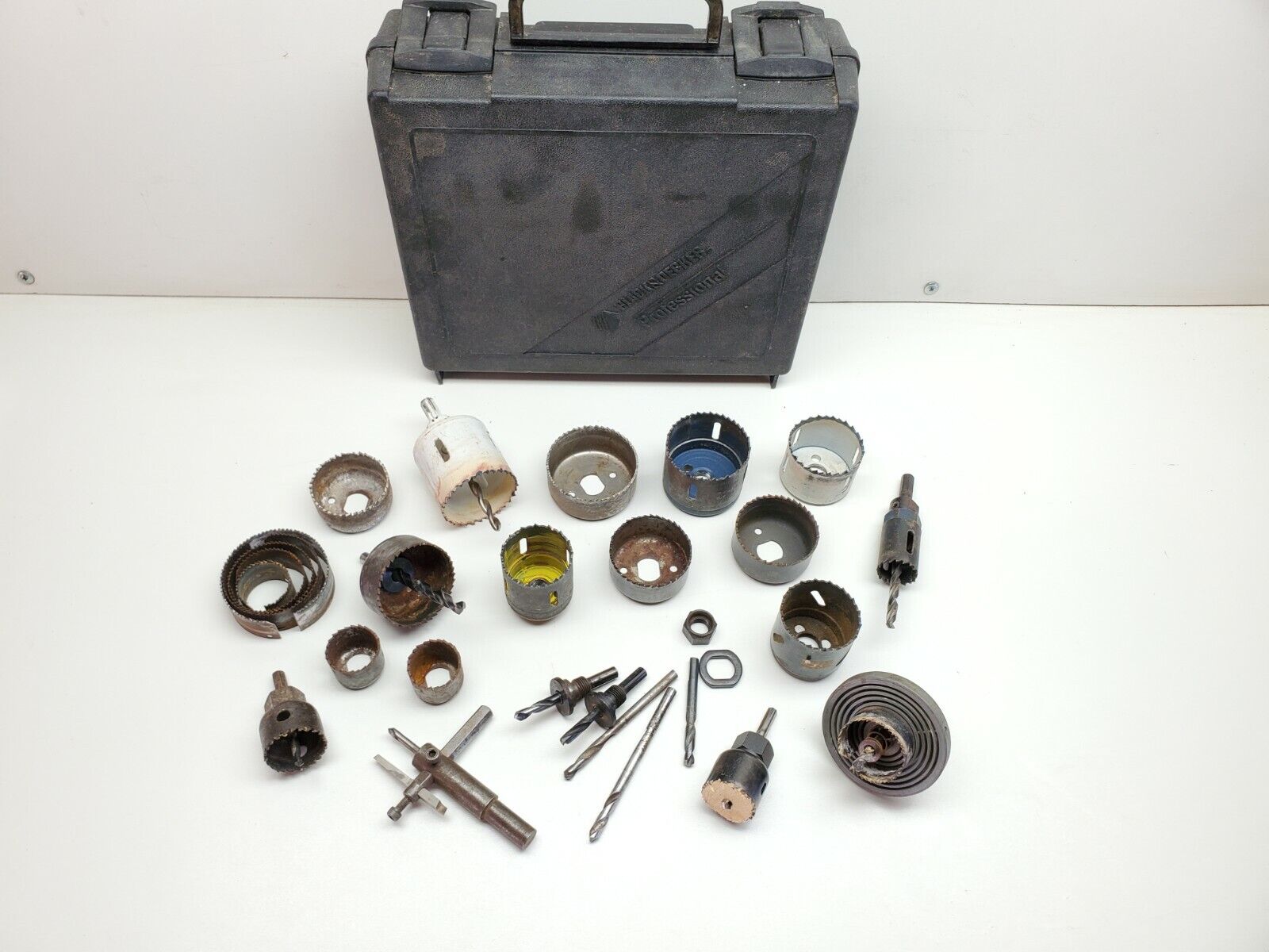 Lot Of Hole Saws And Accessories