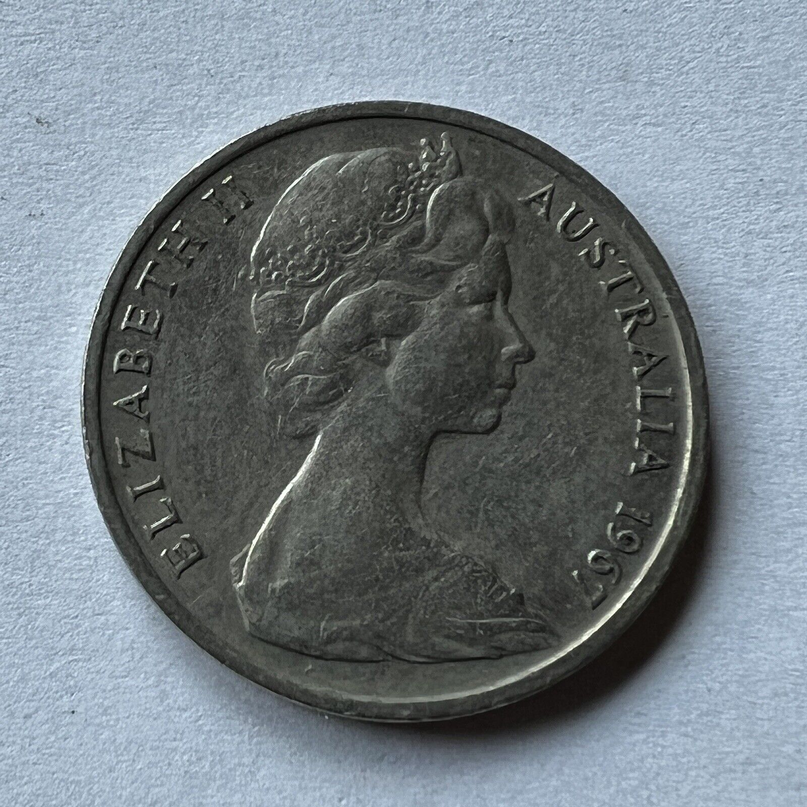 QUEEN ELIZABETH II 1967 AUSTRALIA 10 CENT COIN SILVER COLOR QEII QE2 COLLECTABLE